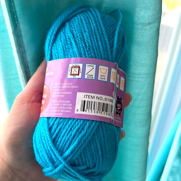 🆕 NEW 3 pcs Yarn Acrylic Polyester and Nylon - Picture 9 of 9